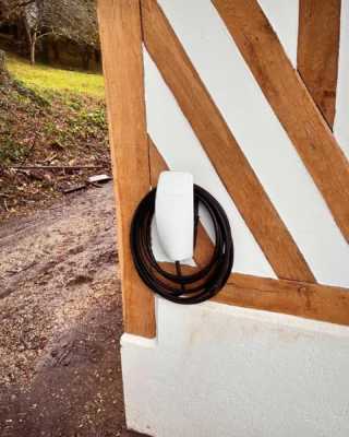 Instagram post from stan.elec. This post is in position 4.